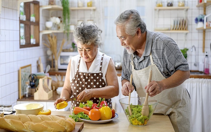 Chế độ dinh dưỡng hợp lý cho người già
