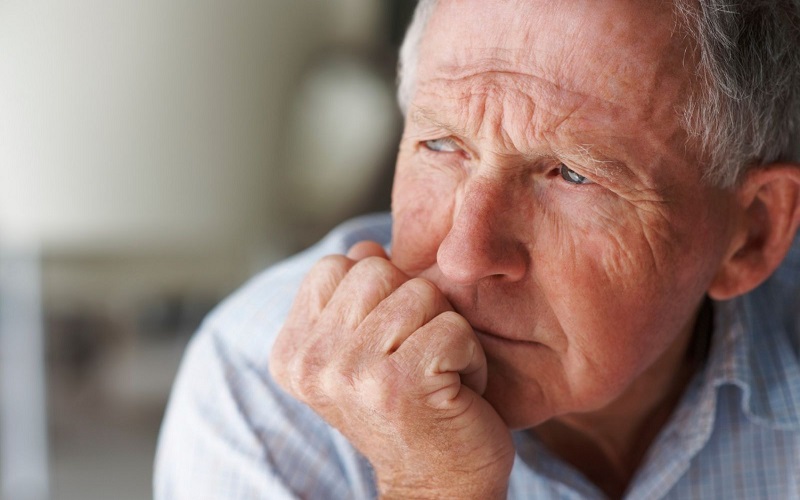 Dấu hiệu nhận biết bệnh suy giảm trí nhớ ở người già