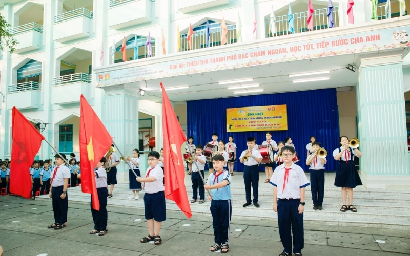 Trường Tiểu học Trần Quang Cơ