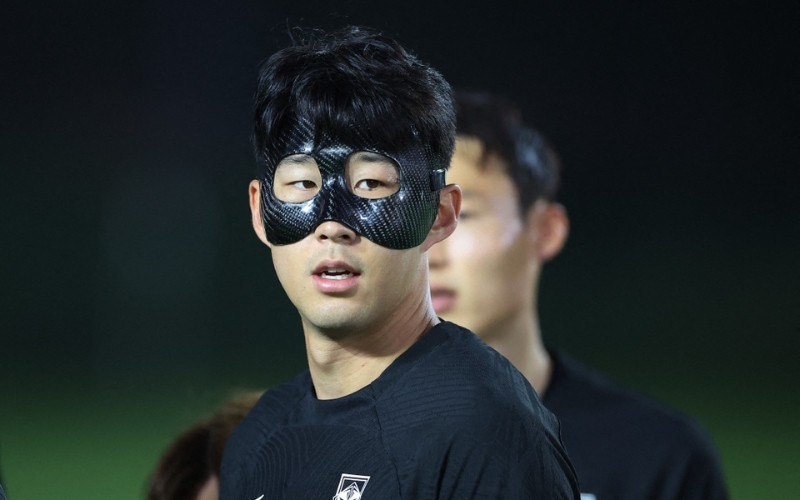 Cầu thủ được phép sử dụng mặt nạ bảo hộ