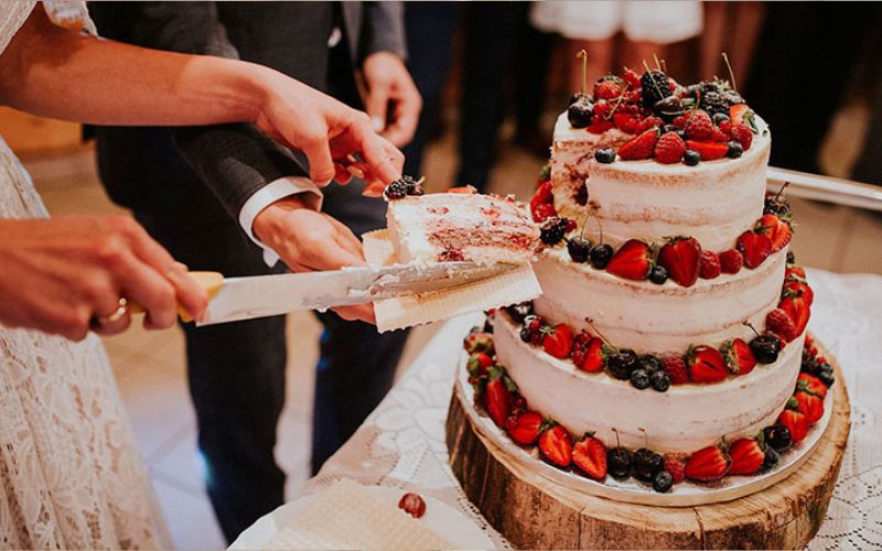 ý nghĩa của bánh kem đám cưới 